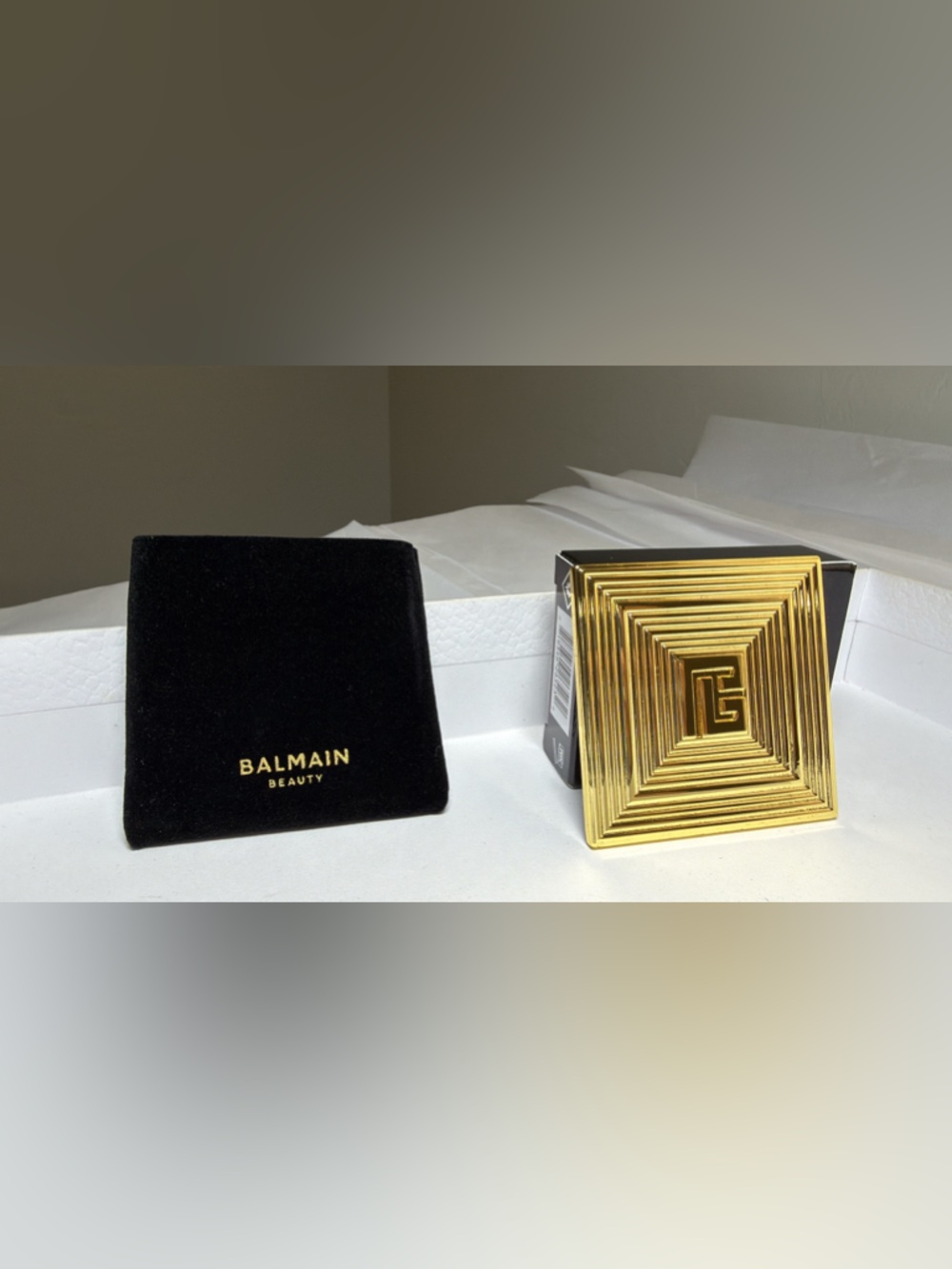 New,authentic small Balmain beauty Gold Compact mirror with Black Velvet Pouch